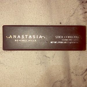 Anastasia Beverly Hills contour stick